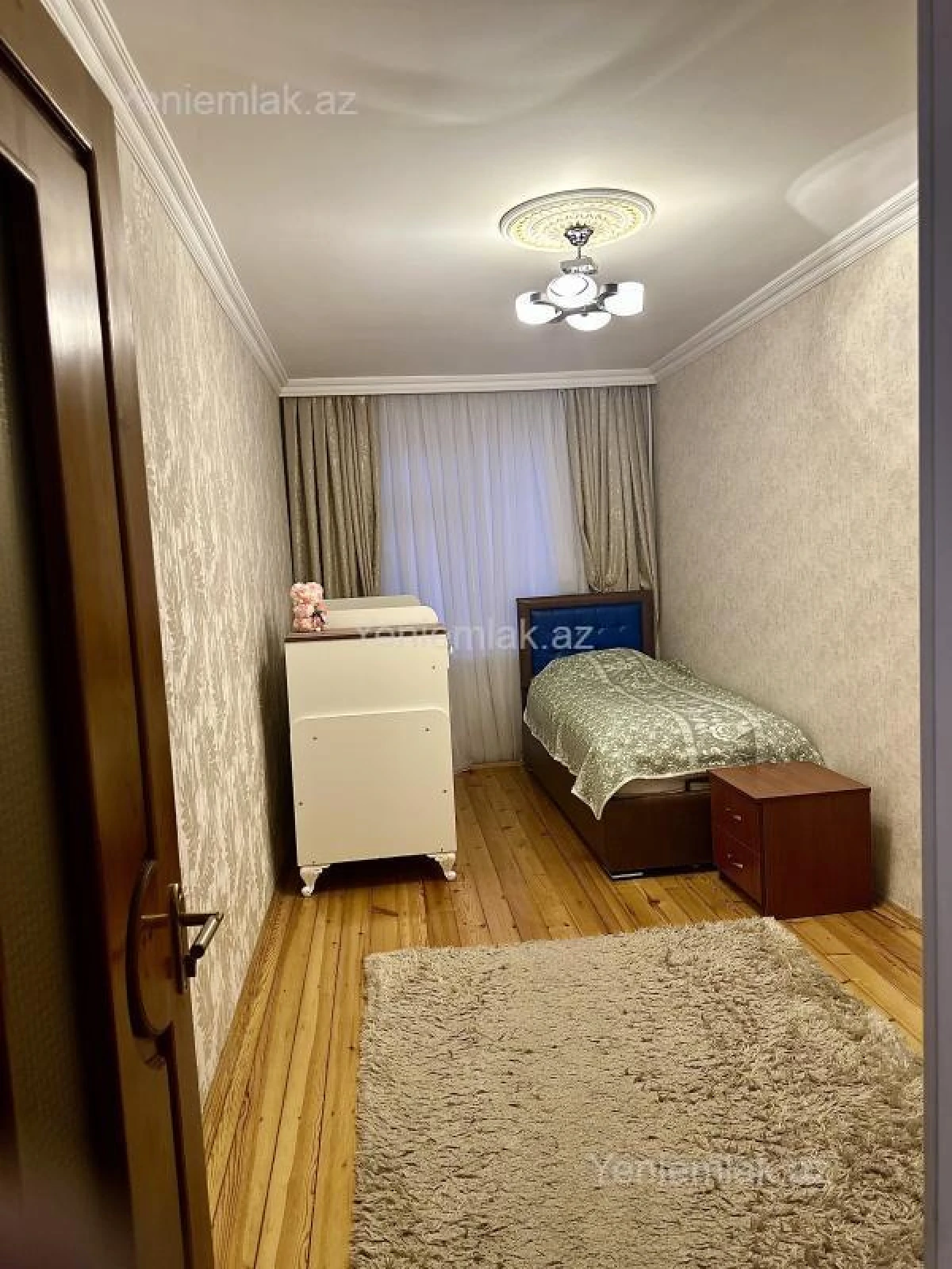 Satılır 3 otaqlı köhnə tikili 70 m²
