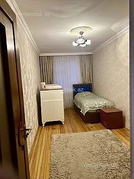 Satılır 3 otaqlı köhnə tikili 70 m²
