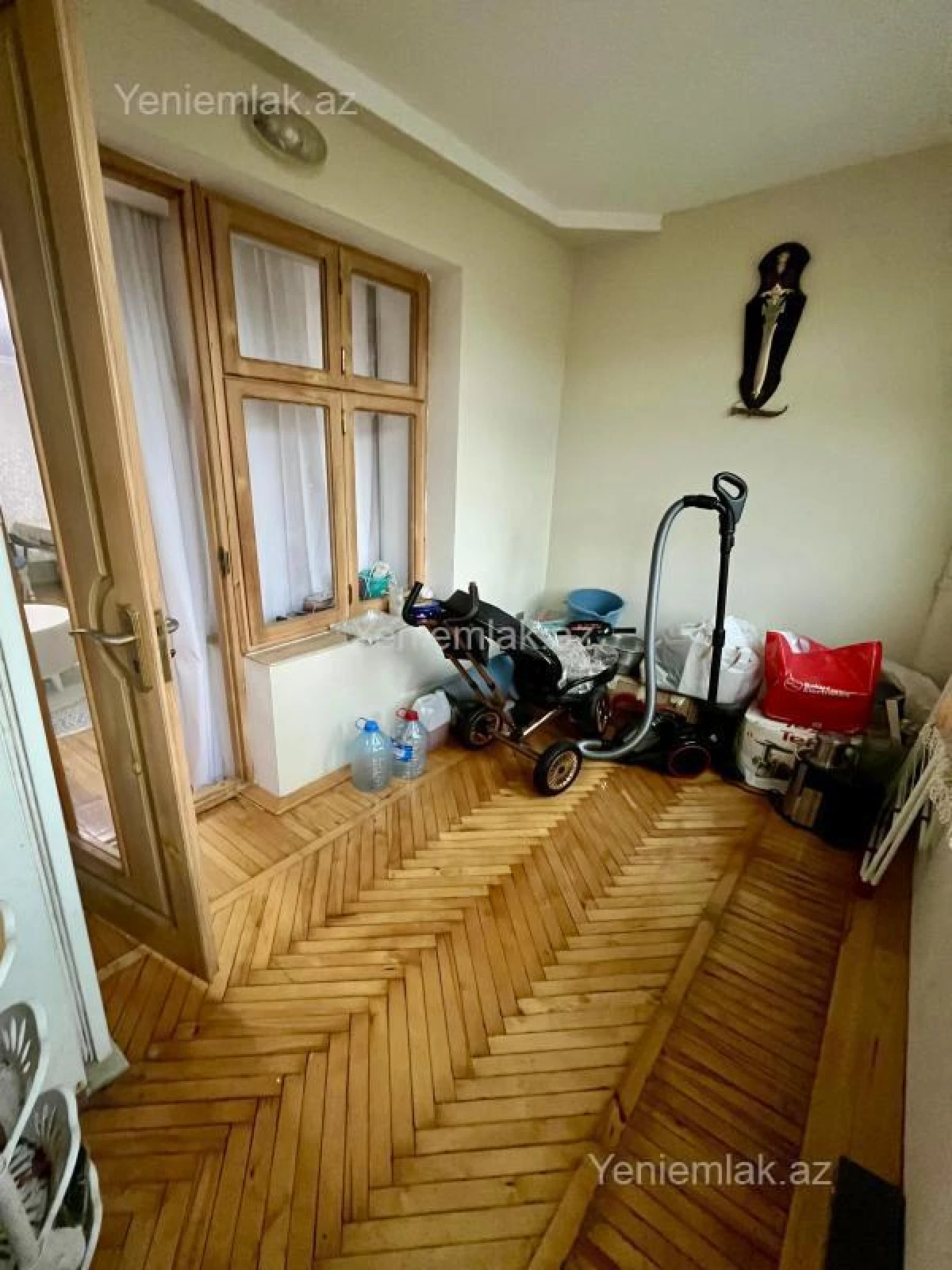 Satılır 3 otaqlı köhnə tikili 70 m²