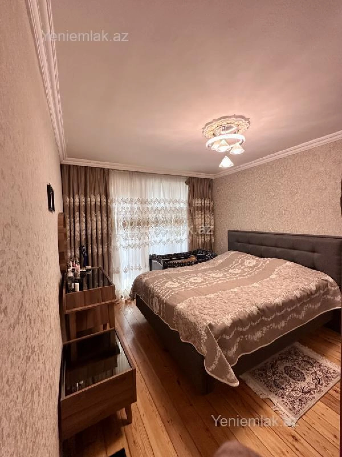 Satılır 3 otaqlı köhnə tikili 70 m²