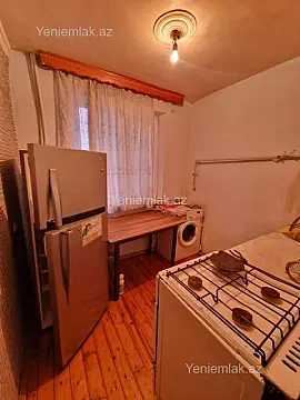 Satılır 2 otaqlı köhnə tikili 48 m²