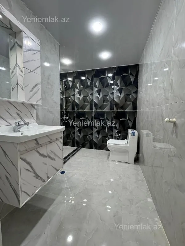 Satılır 3 otaqlı yeni tikili 80 m²