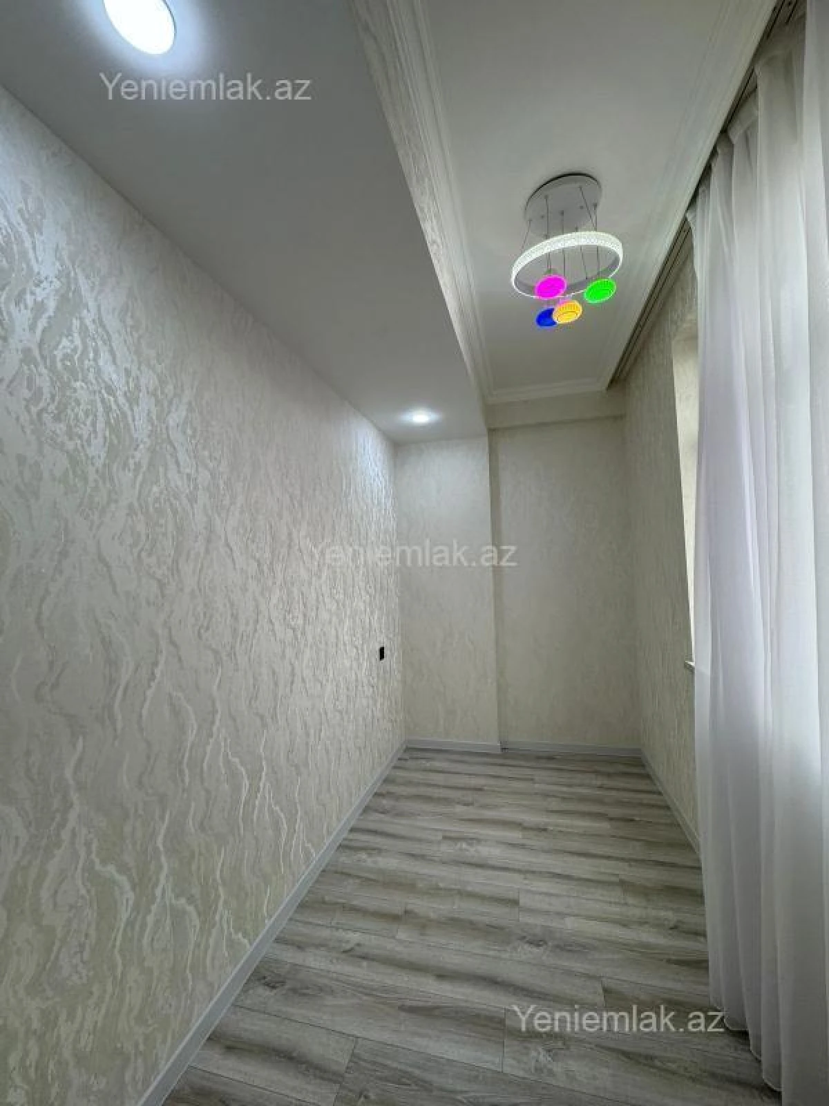 Satılır 3 otaqlı yeni tikili 80 m²