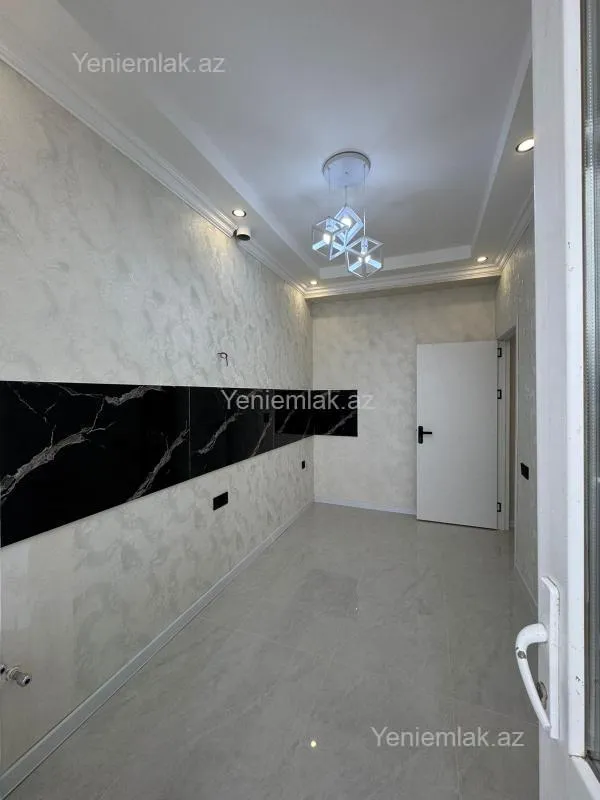 Satılır 3 otaqlı yeni tikili 80 m²