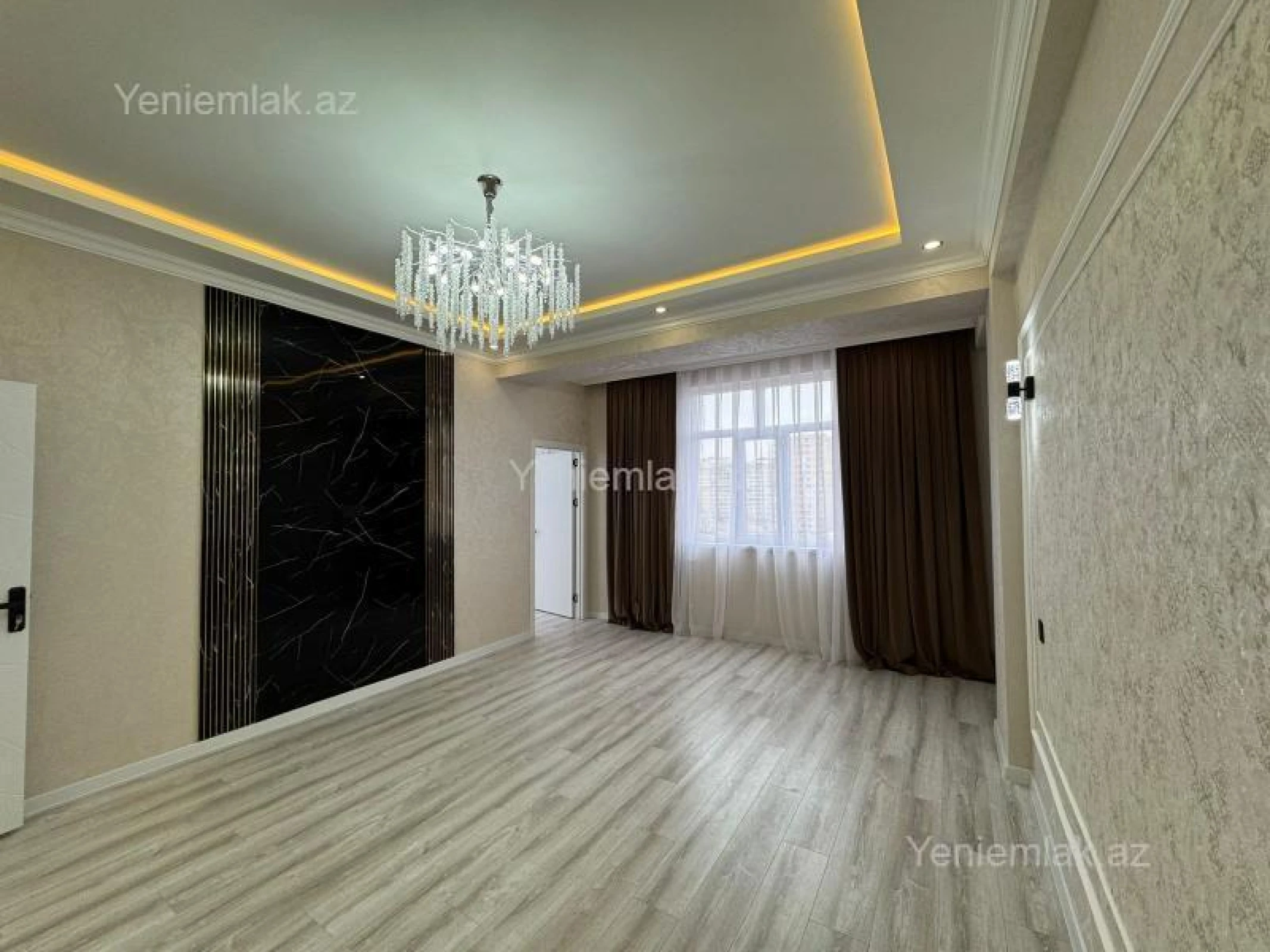 Satılır 3 otaqlı yeni tikili 80 m²