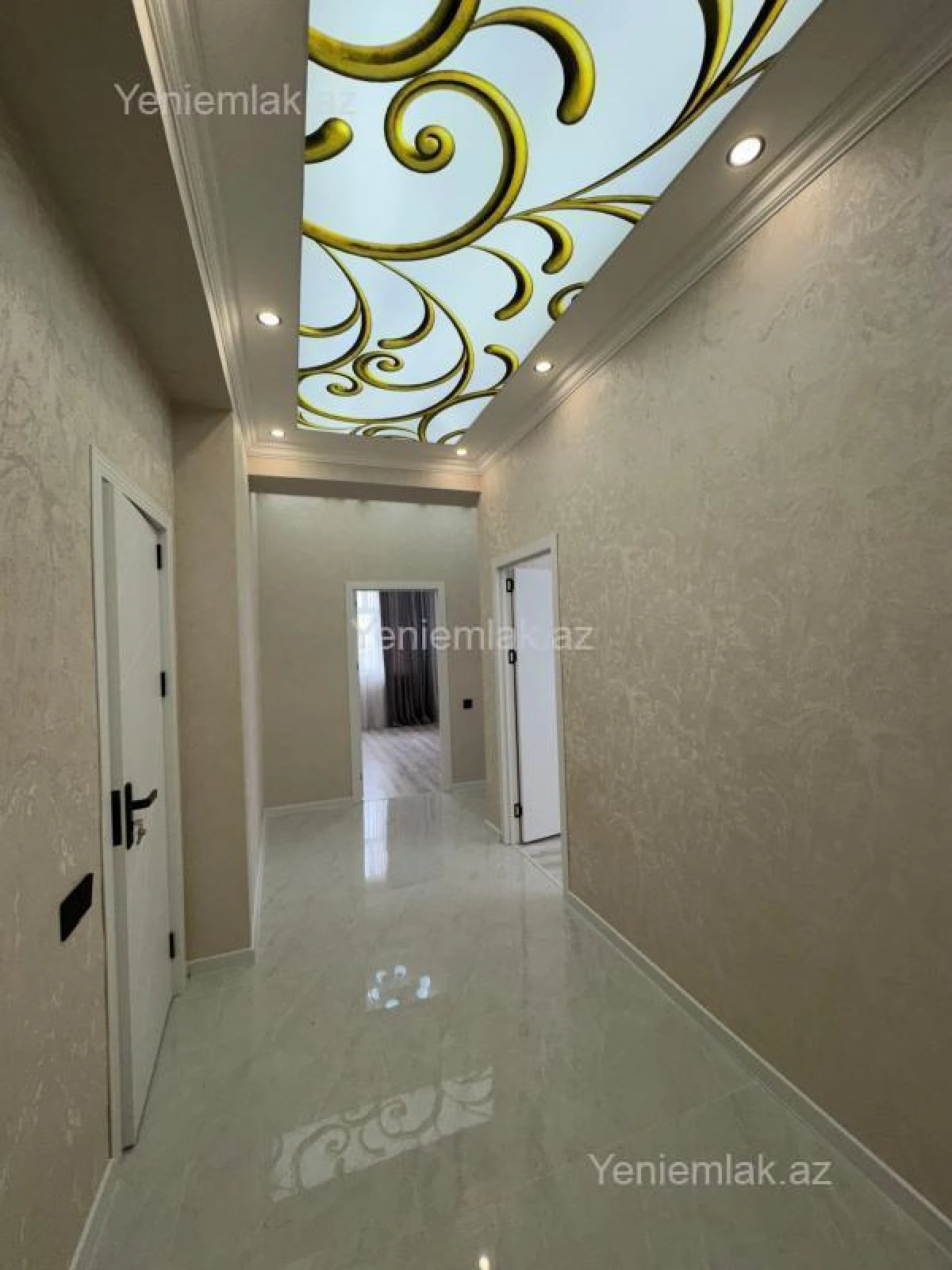 Satılır 3 otaqlı yeni tikili 80 m²