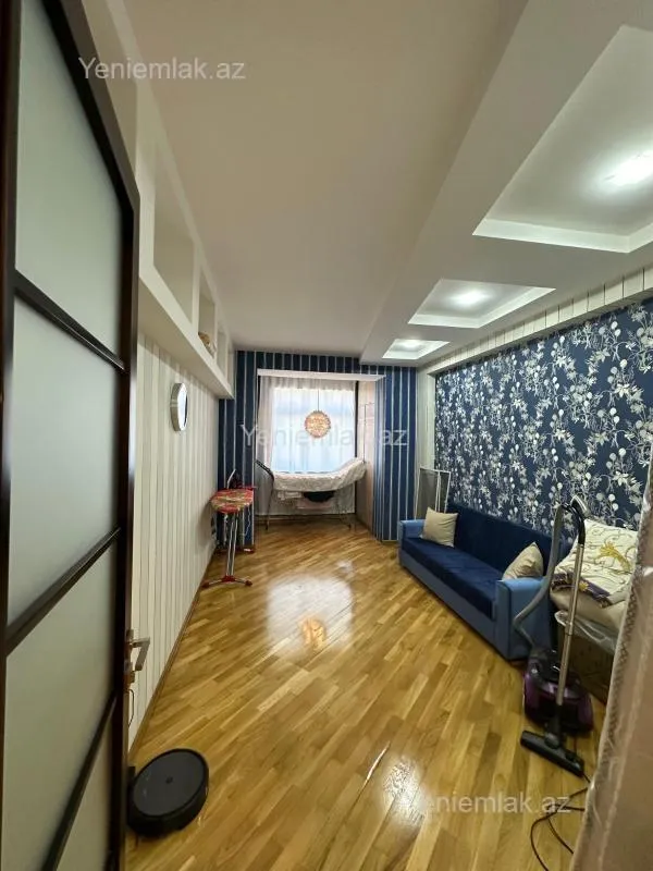 Satılır 3 otaqlı yeni tikili 127 m²