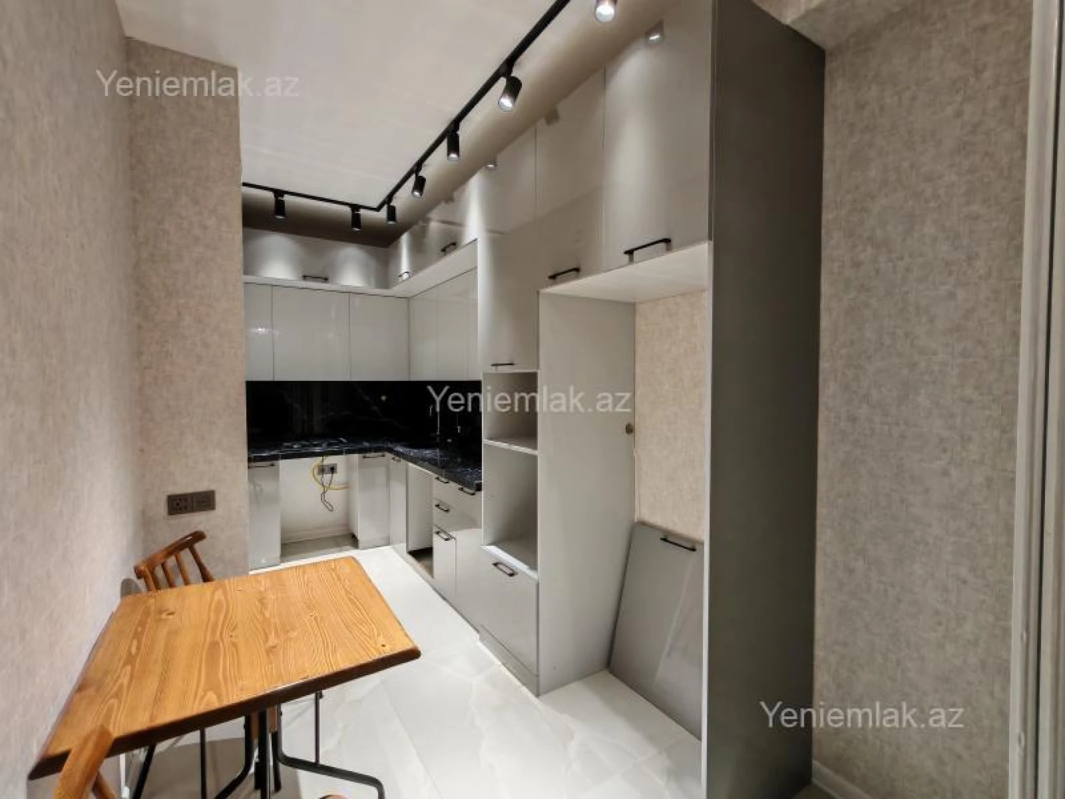 Satılır 3 otaqlı yeni tikili 90 m²