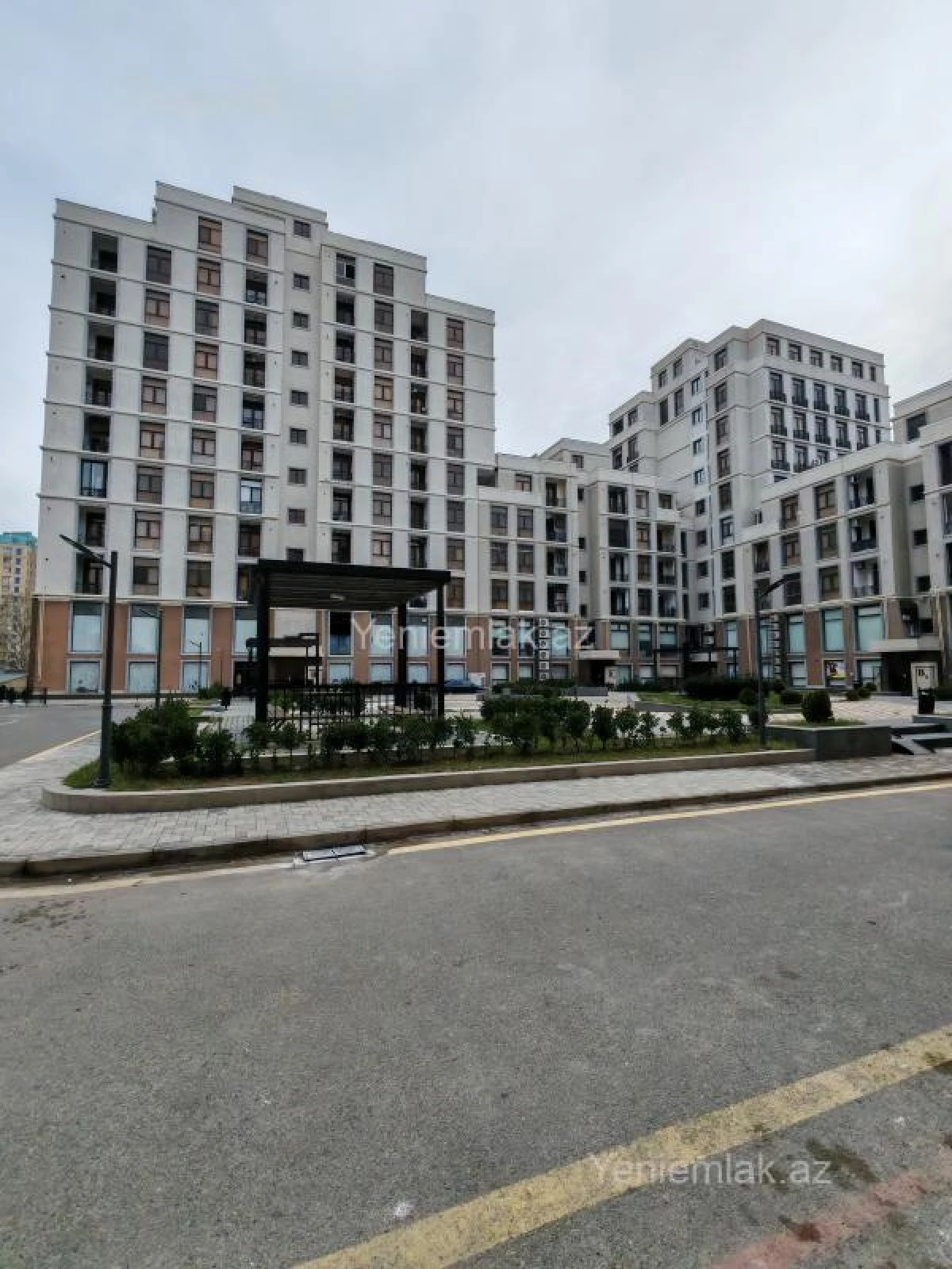 Satılır 3 otaqlı yeni tikili 90 m²