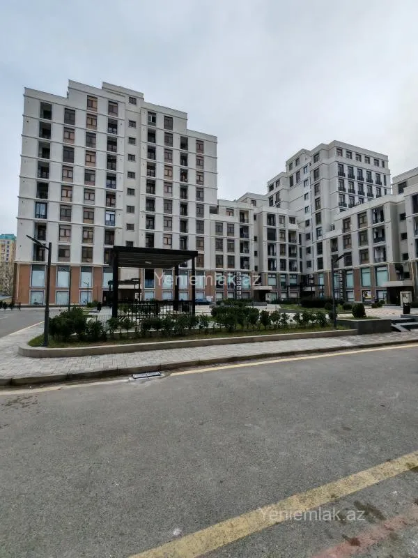 Satılır 3 otaqlı yeni tikili 90 m²