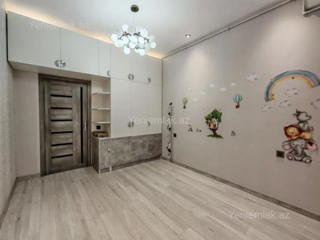 Satılır 3 otaqlı yeni tikili 90 m²