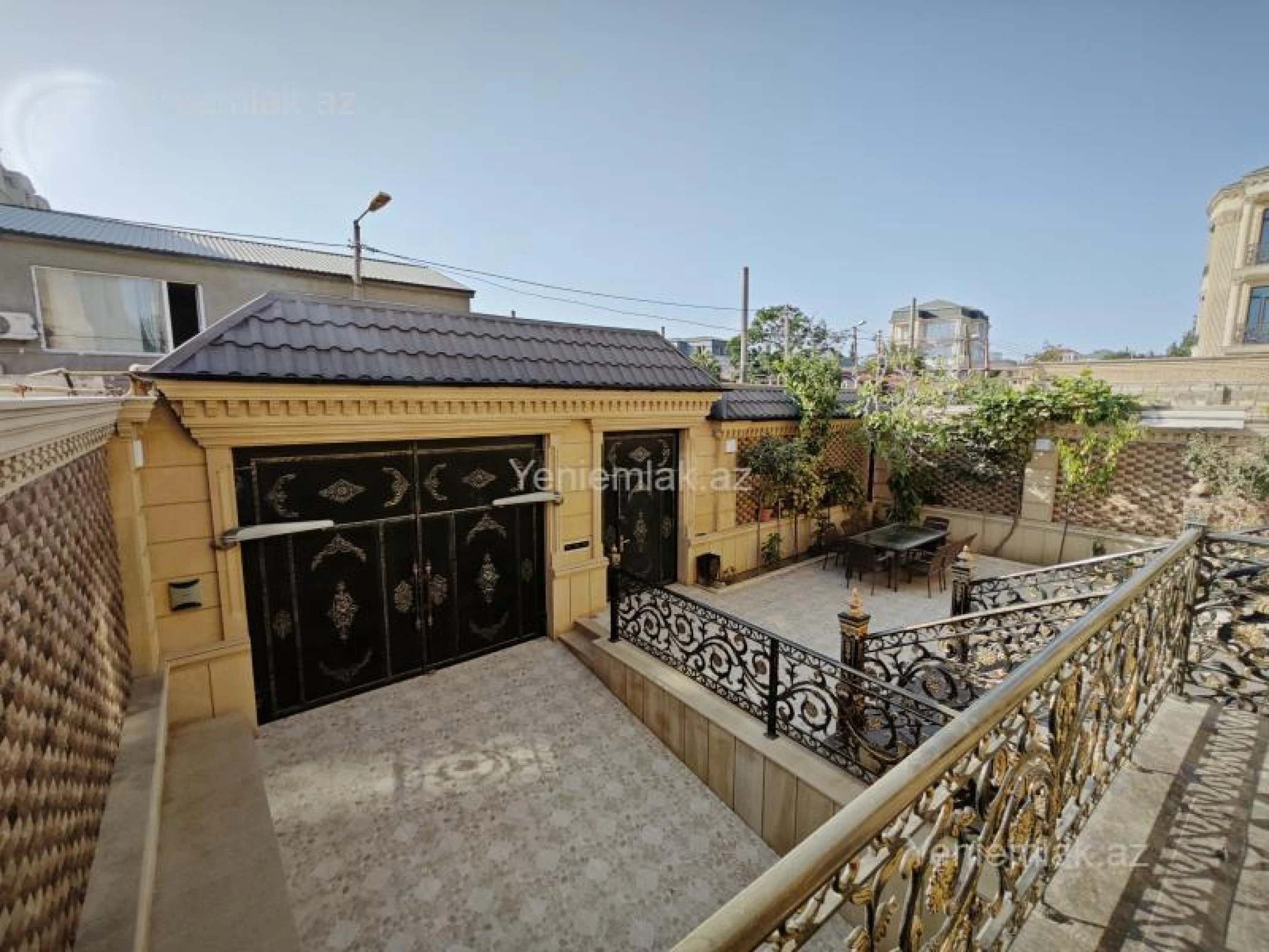 Satılır 7 otaqlı həyət evi 470 m²