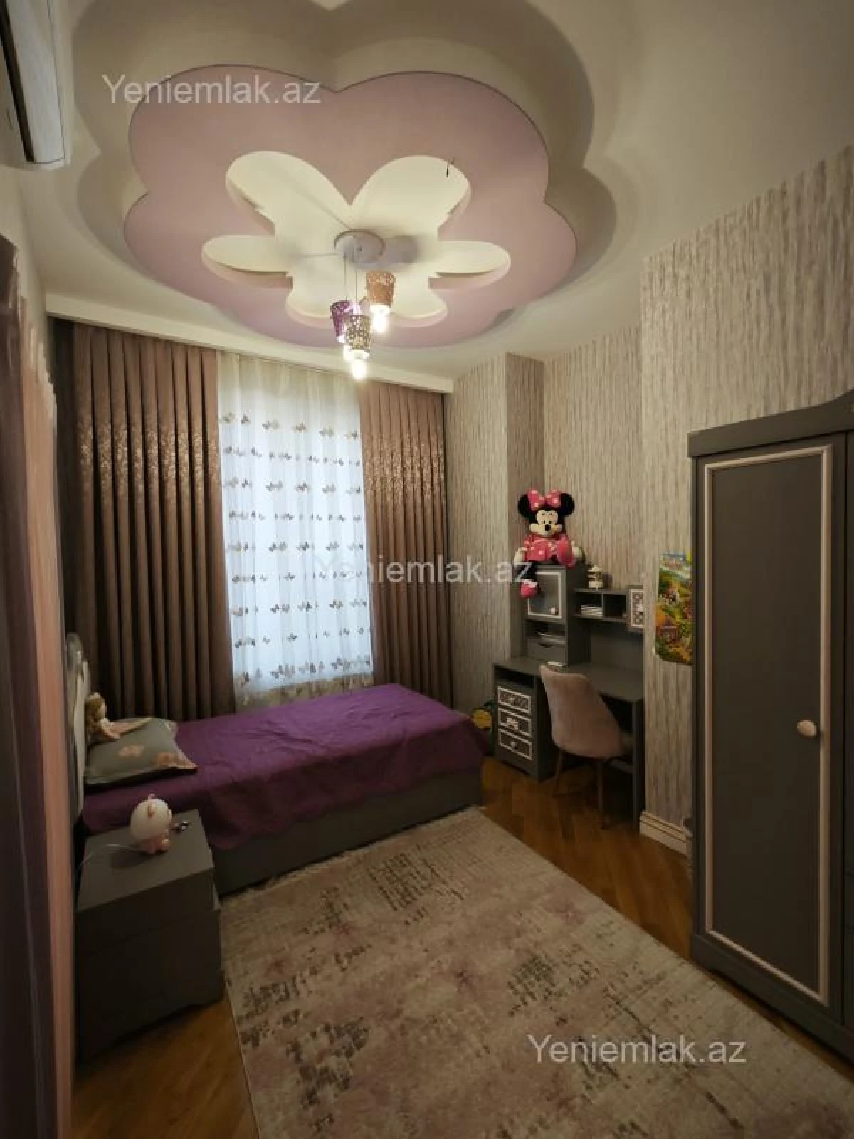 Satılır 7 otaqlı həyət evi 470 m²