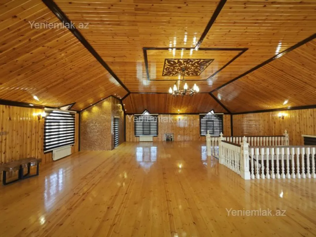 Satılır 7 otaqlı həyət evi 470 m²