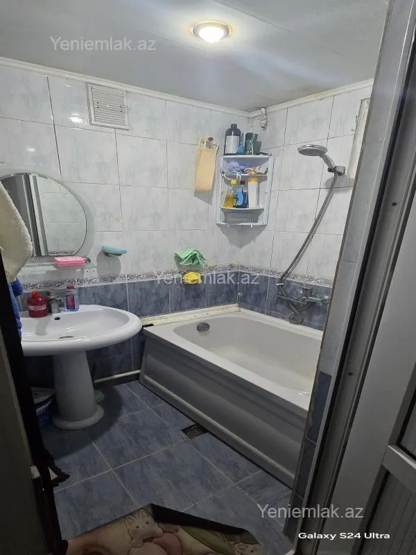 Satılır 3 otaqlı köhnə tikili 65 m²