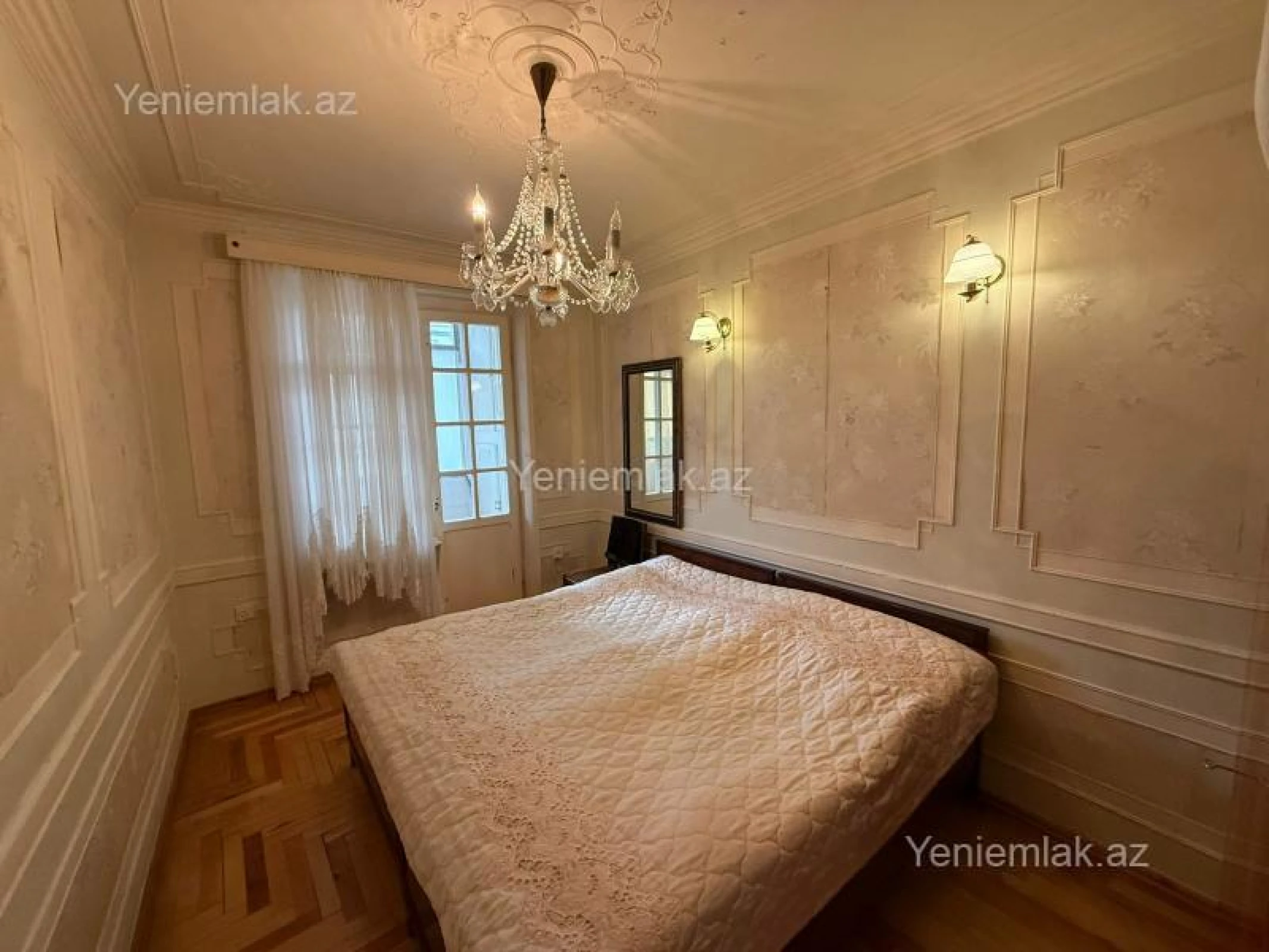 Satılır 4 otaqlı köhnə tikili 110 m²