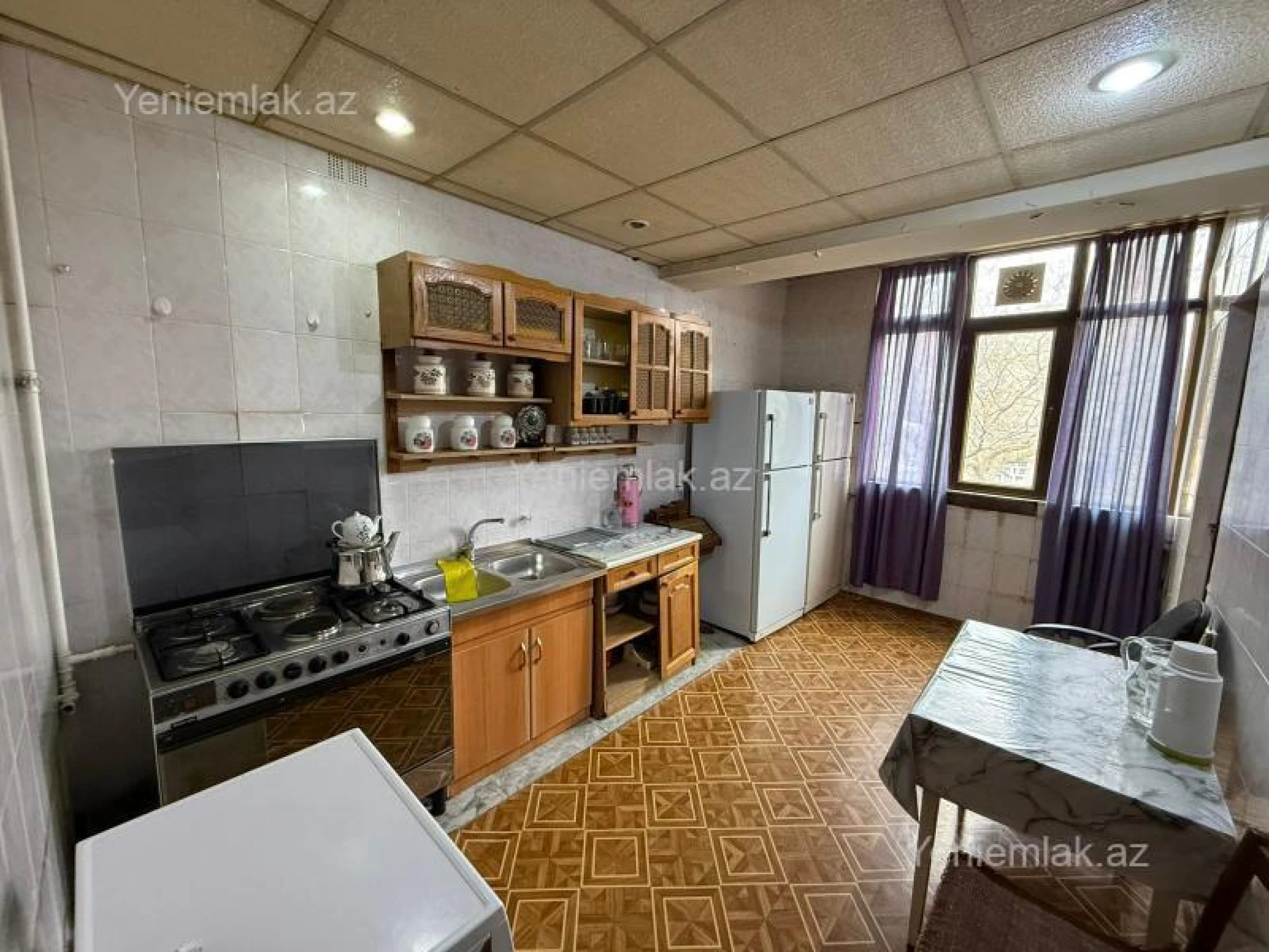 Satılır 4 otaqlı köhnə tikili 110 m²