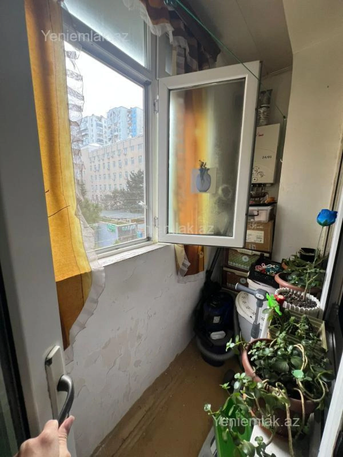 Satılır 2 otaqlı köhnə tikili 62 m²