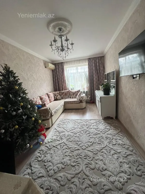 Satılır 2 otaqlı köhnə tikili 62 m²