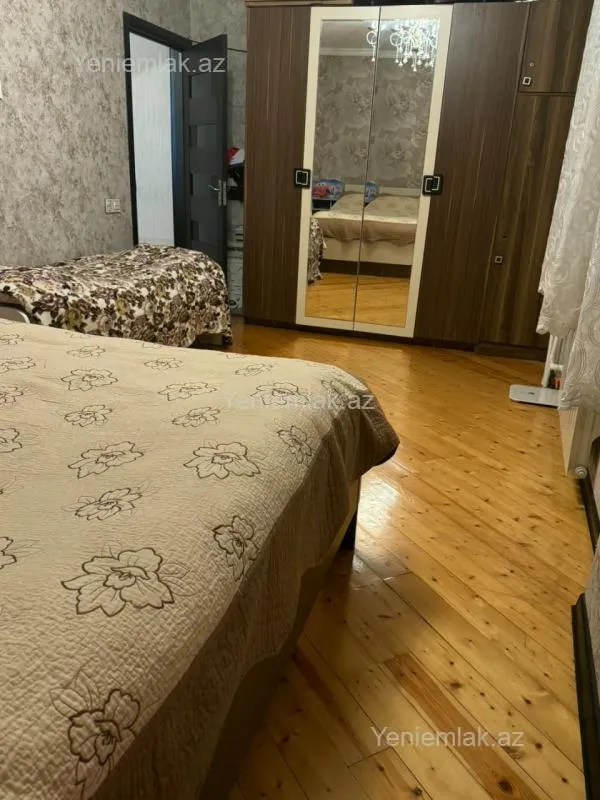 Satılır 3 otaqlı köhnə tikili 60 m²