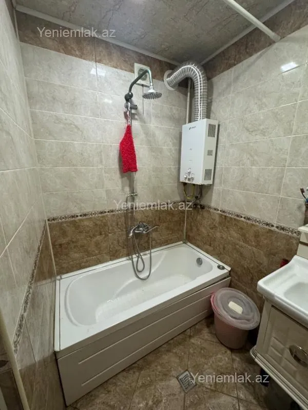 Satılır 3 otaqlı köhnə tikili 60 m²