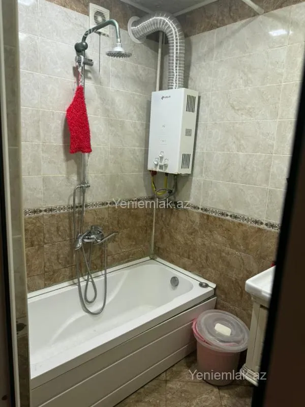 Satılır 3 otaqlı köhnə tikili 60 m²