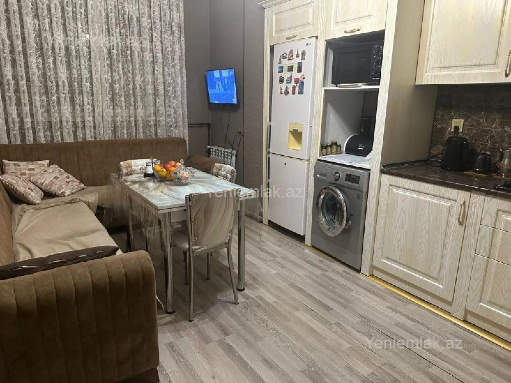 Satılır 4 otaqlı yeni tikili 160 m²