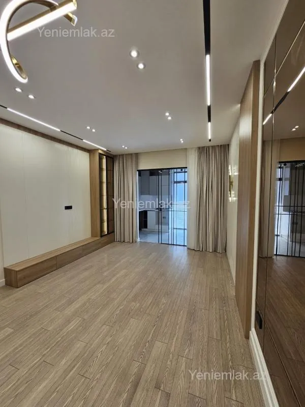 Satılır 3 otaqlı yeni tikili 101 m²