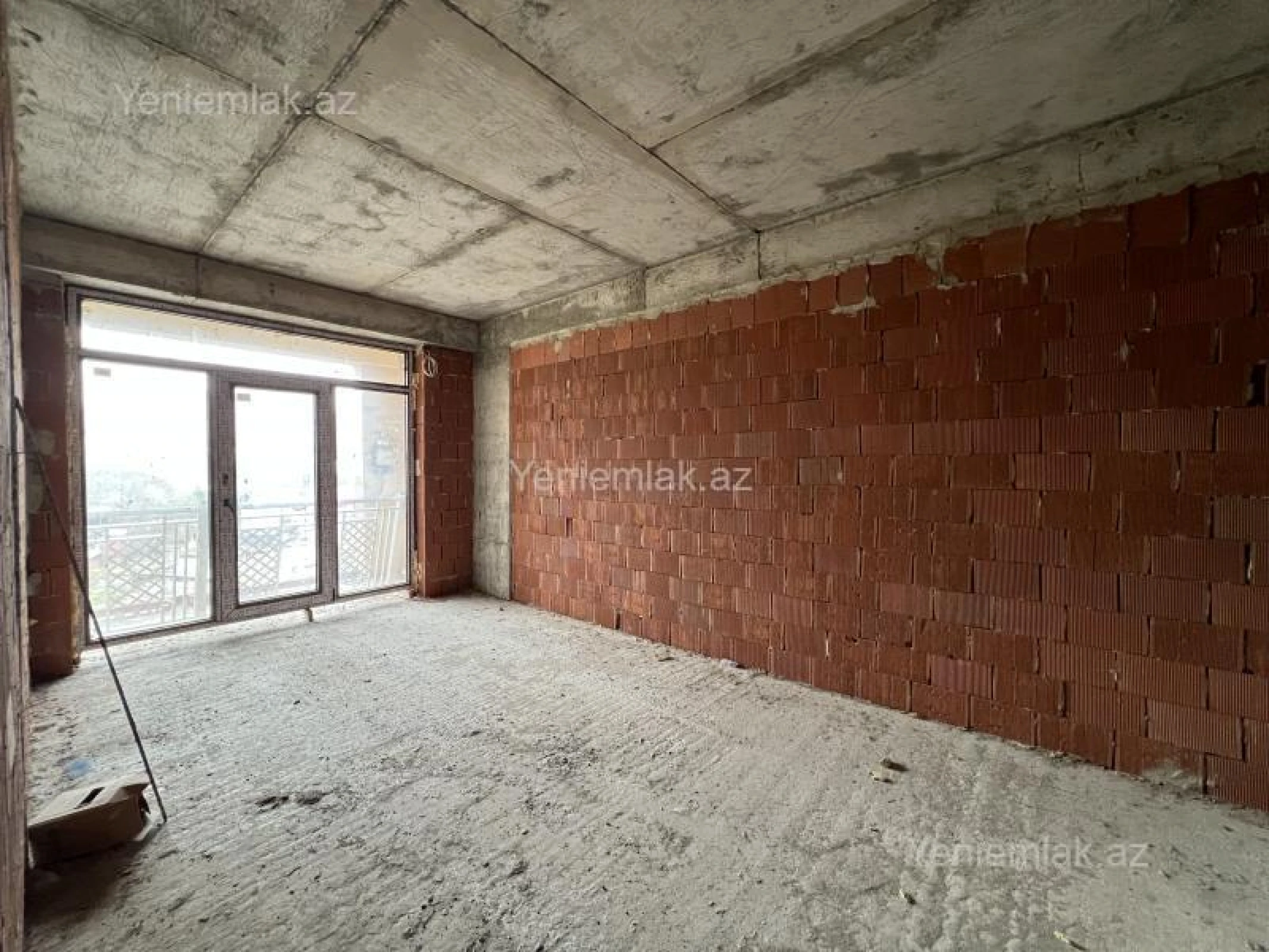 Satılır 3 otaqlı yeni tikili 121.5 m²