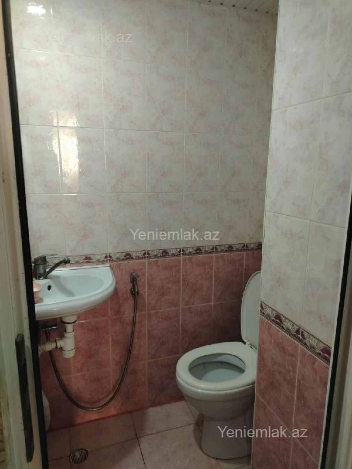 Satılır 3 otaqlı köhnə tikili 70 m²