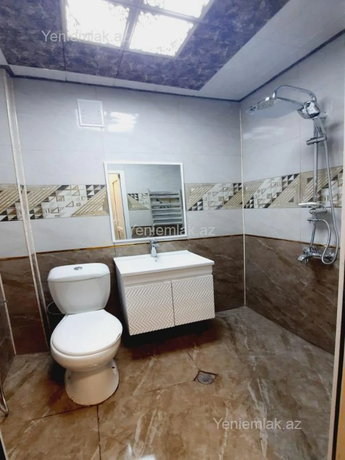 Satılır 3 otaqlı köhnə tikili 68 m²