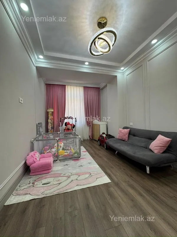 Satılır 3 otaqlı yeni tikili 140 m²