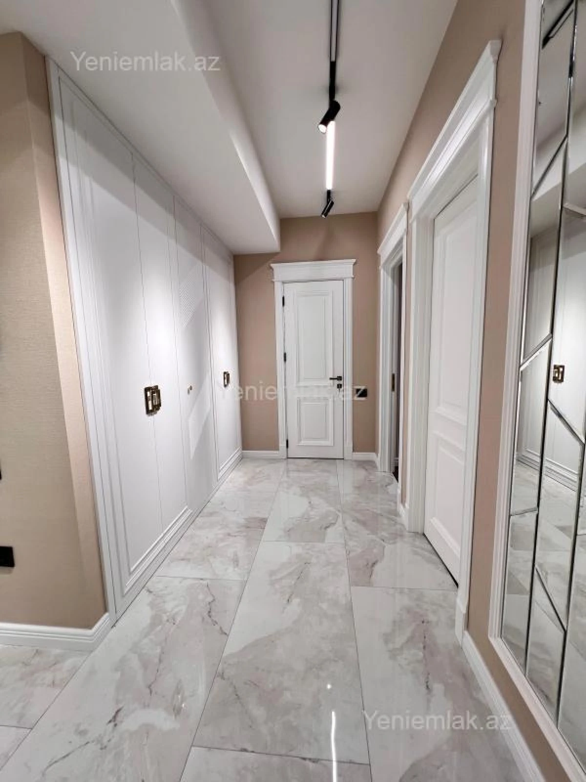 Satılır 3 otaqlı yeni tikili 100 m²