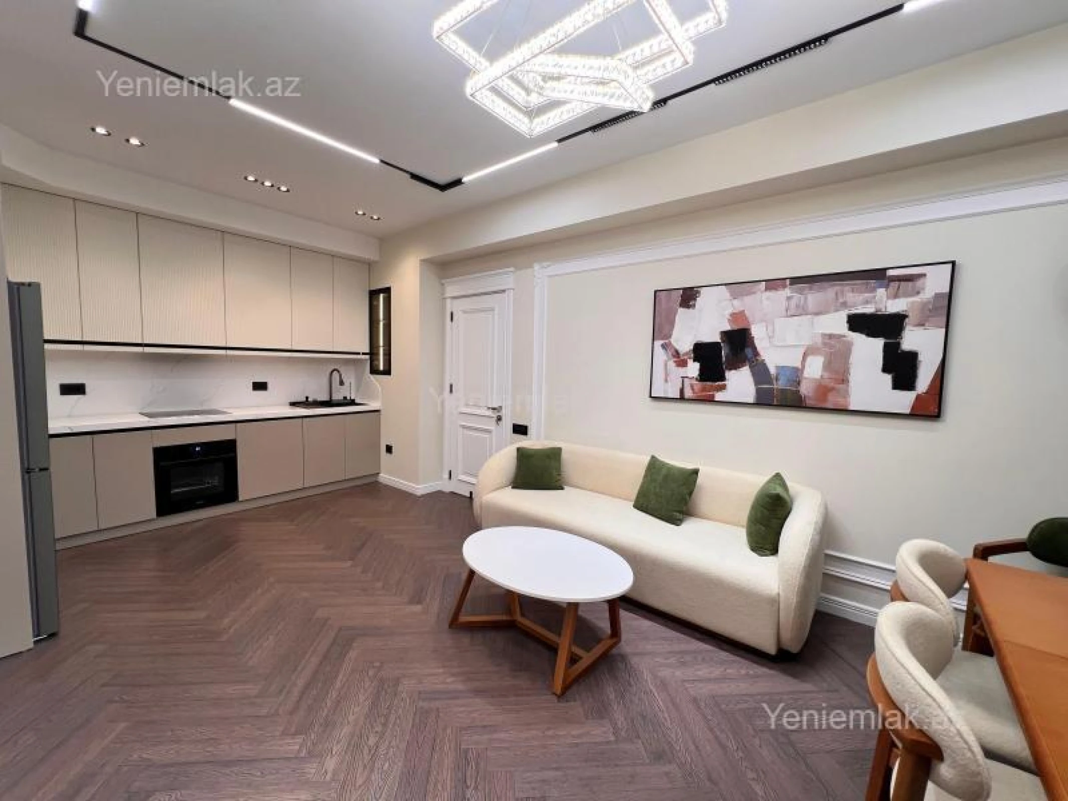 Satılır 3 otaqlı yeni tikili 100 m²