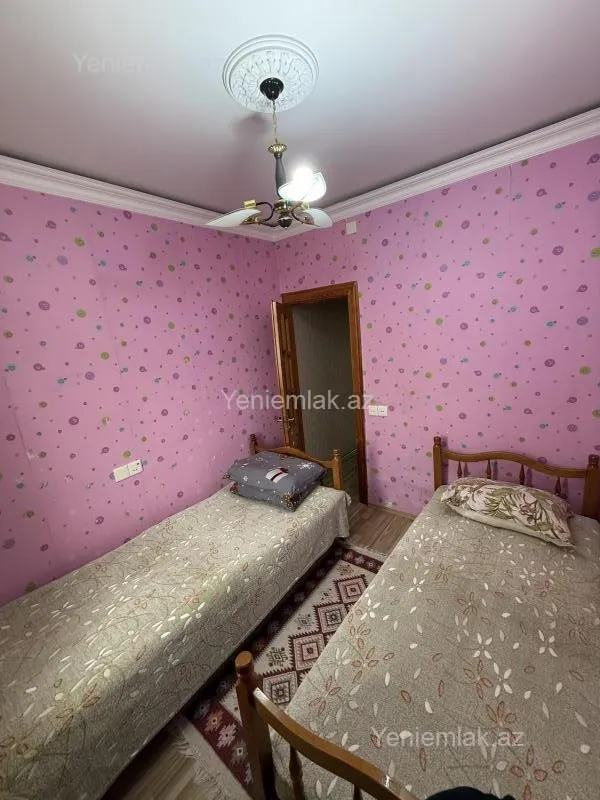 Satılır 2 otaqlı köhnə tikili 50 m²
