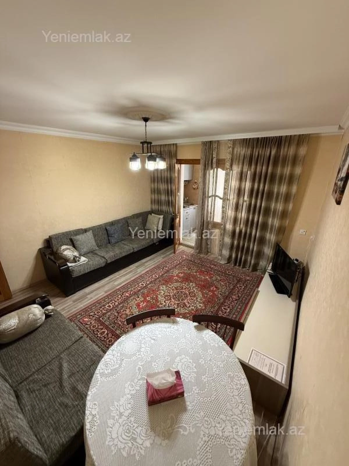 Satılır 2 otaqlı köhnə tikili 50 m²