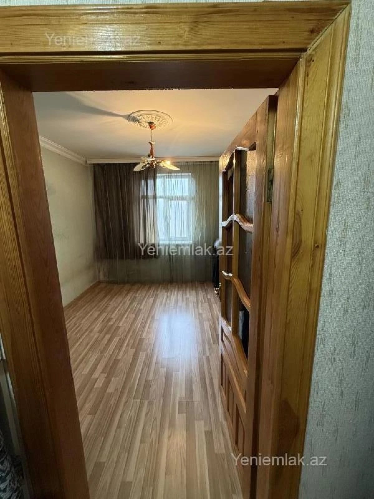 Satılır 2 otaqlı köhnə tikili 50 m²