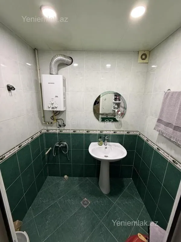 Satılır 2 otaqlı köhnə tikili 50 m²