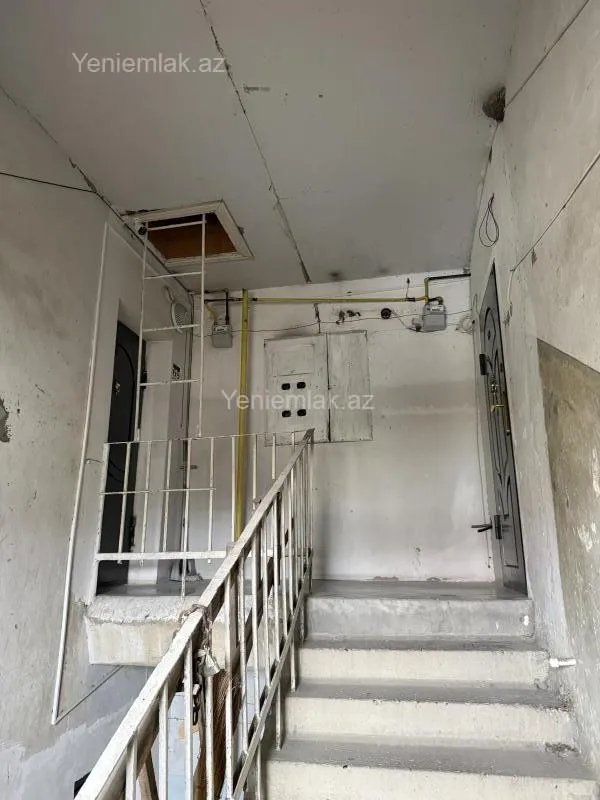 Satılır 2 otaqlı köhnə tikili 50 m²