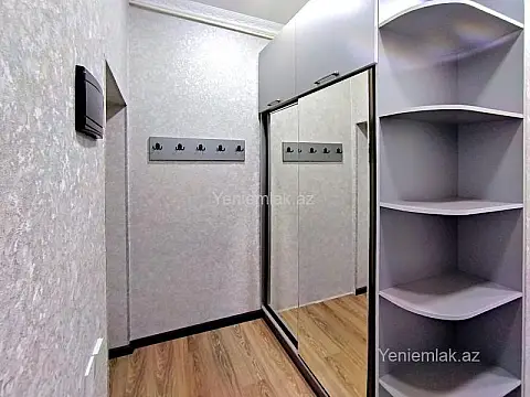 Satılır 2 otaqlı köhnə tikili 70 m²