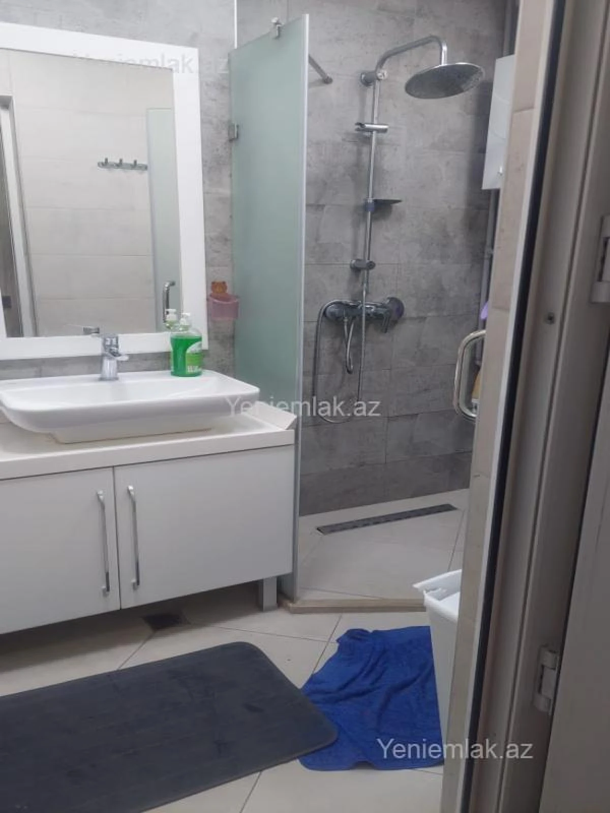 Satılır 2 otaqlı köhnə tikili 77 m²