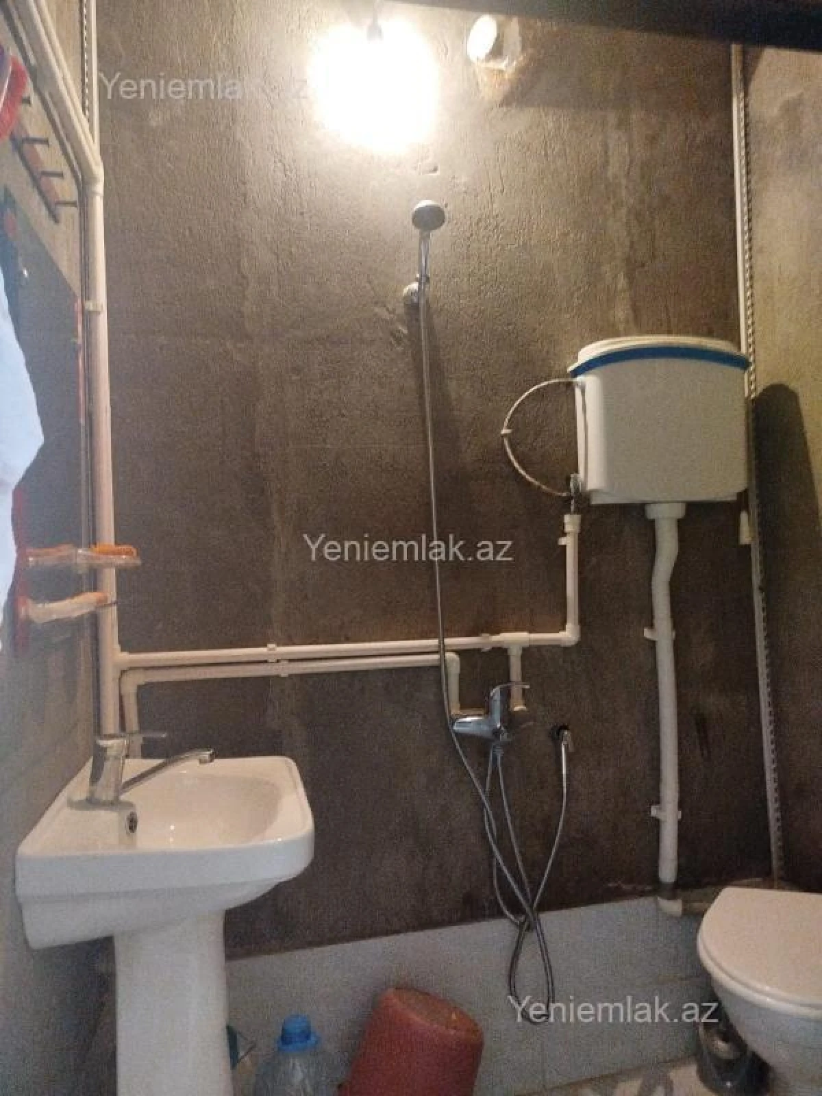 Satılır 2 otaqlı köhnə tikili 55 m²