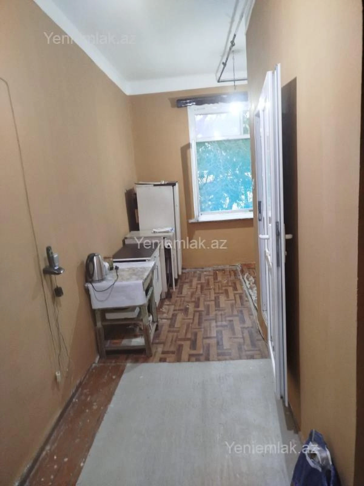Satılır 2 otaqlı köhnə tikili 55 m²
