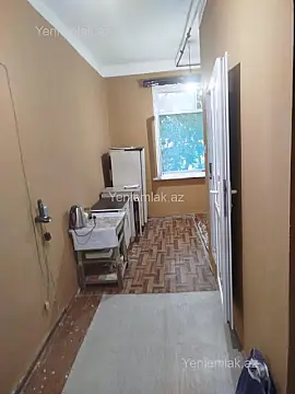 Satılır 2 otaqlı köhnə tikili 55 m²