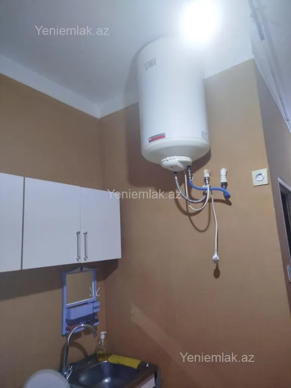 Satılır 2 otaqlı köhnə tikili 55 m²