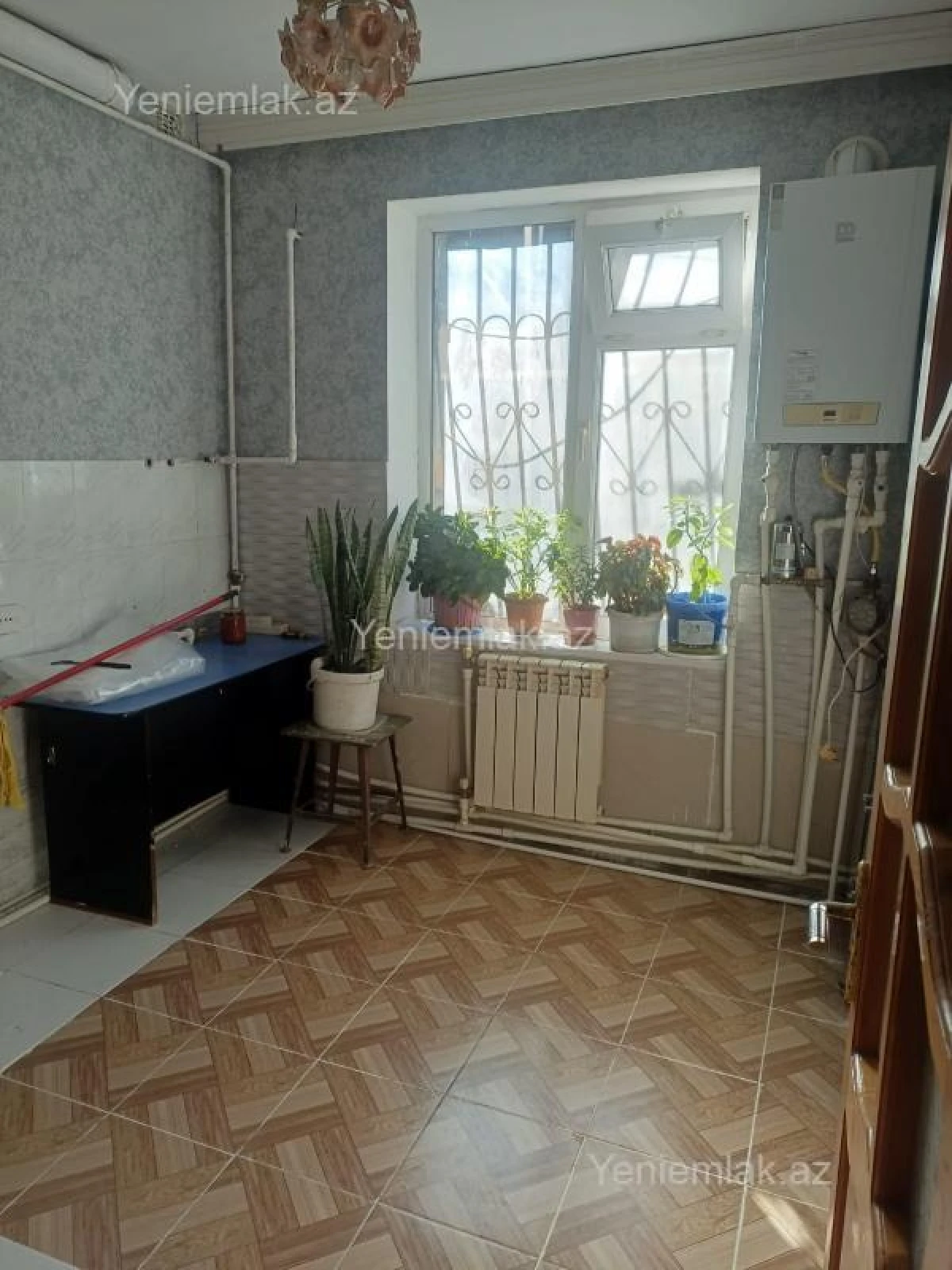 Satılır 3 otaqlı köhnə tikili 50 m²