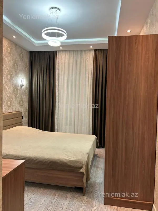 Satılır 3 otaqlı yeni tikili 82 m²