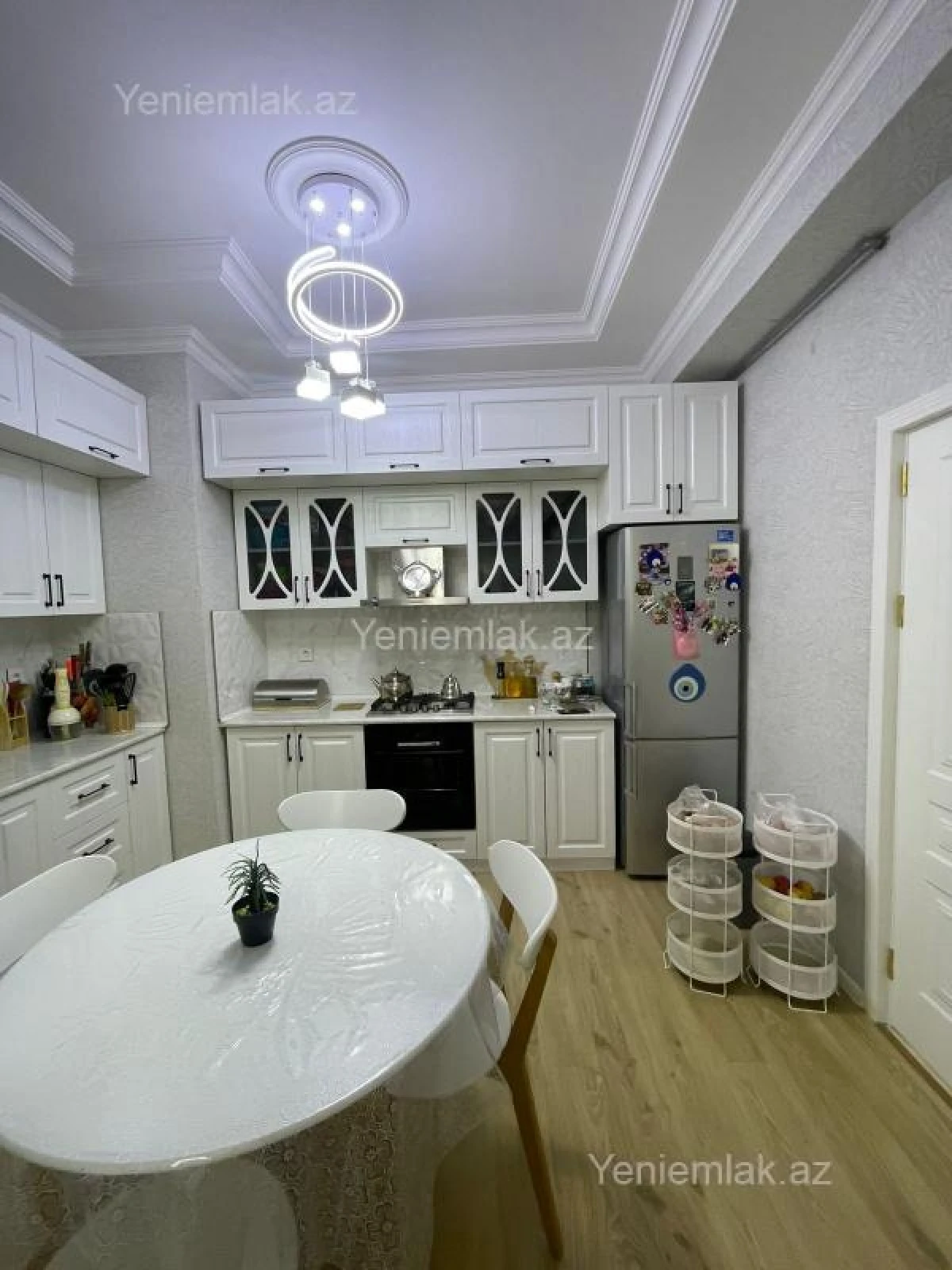 Satılır 3 otaqlı yeni tikili 95 m²