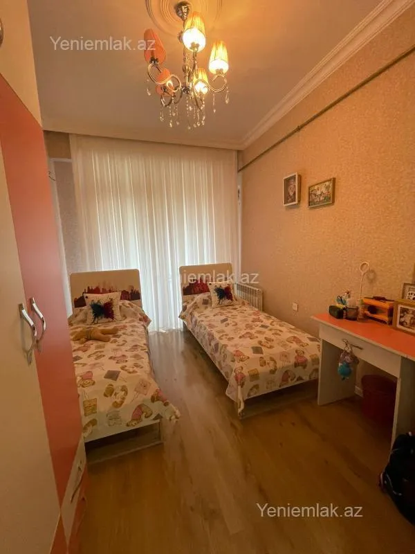 Satılır 3 otaqlı yeni tikili 95 m²