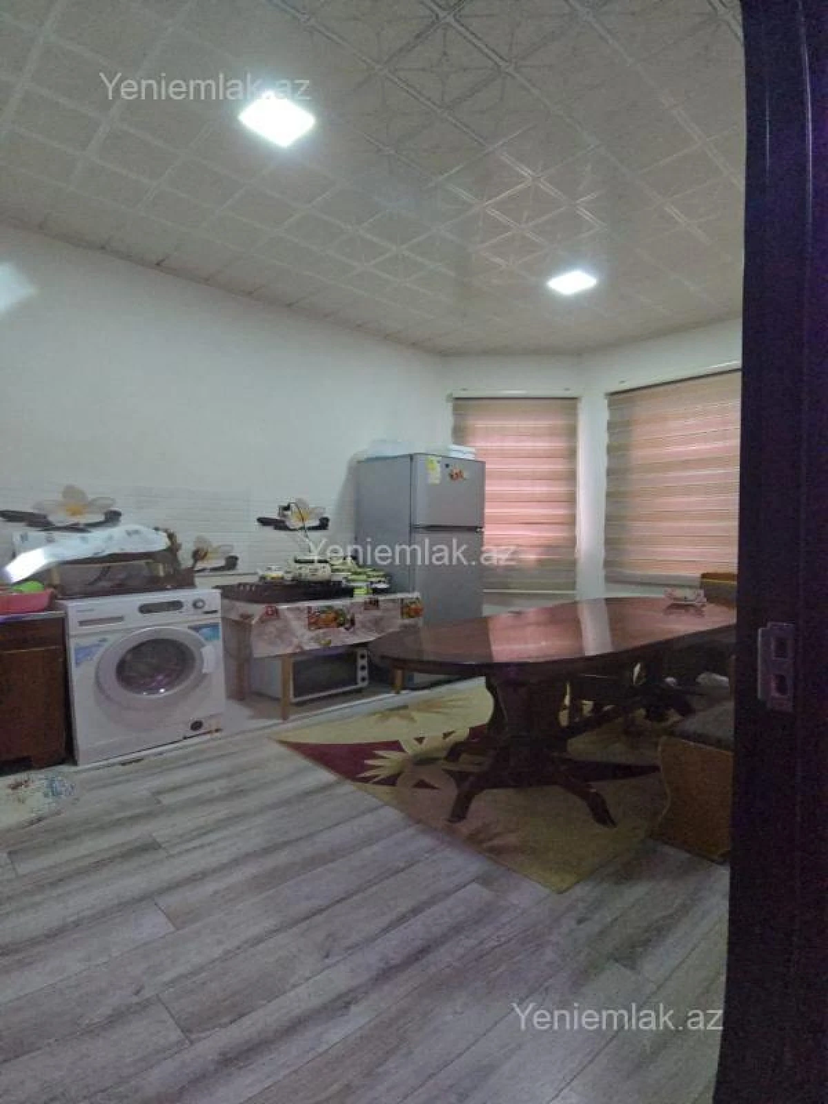 Satılır 5 otaqlı həyət evi 180 m²